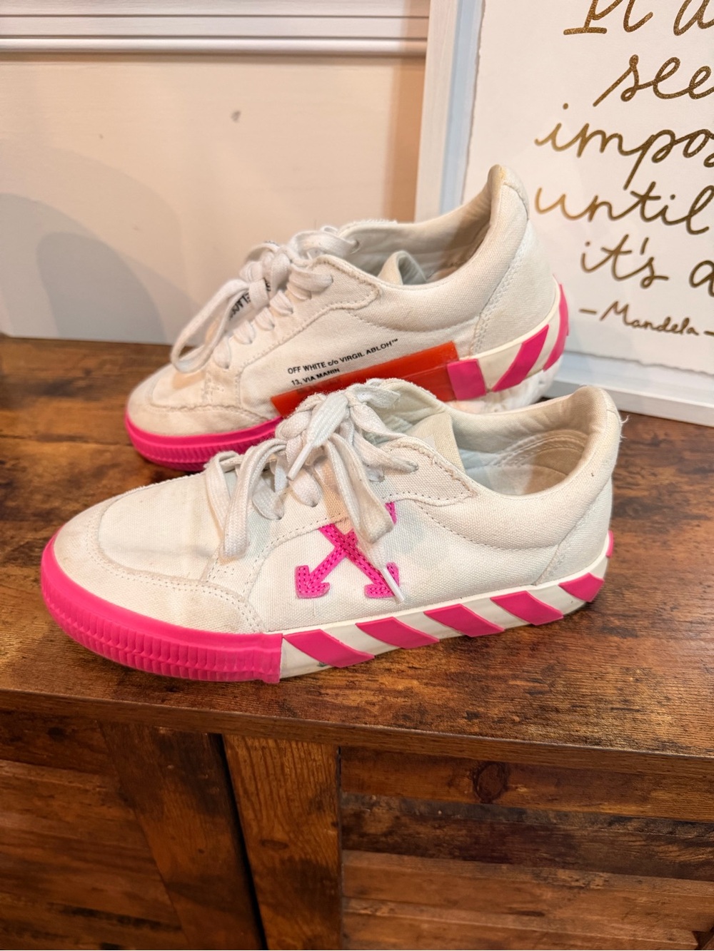 Off-White Kids White Canvas Sneakers with Pink Accents